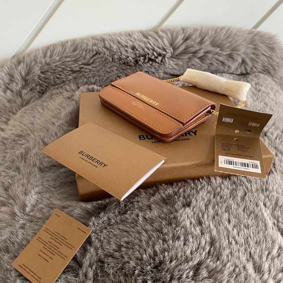 Burberry Horseferry Card Case; Detachable Chain - Picture 9 of 11